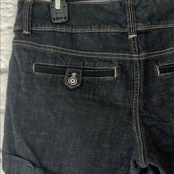 White House Black Market Jean Shorts Classic Design - Picture 8 of 9